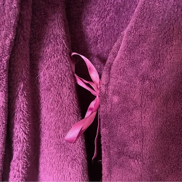 Robe - Picture 6 of 6